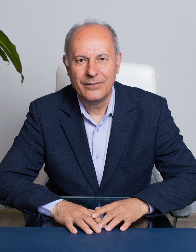 Photo of Dr. Stefan Stangaciu