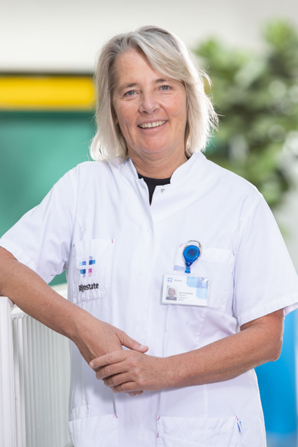 Photo of Dr. Ines von Rosenstiel
