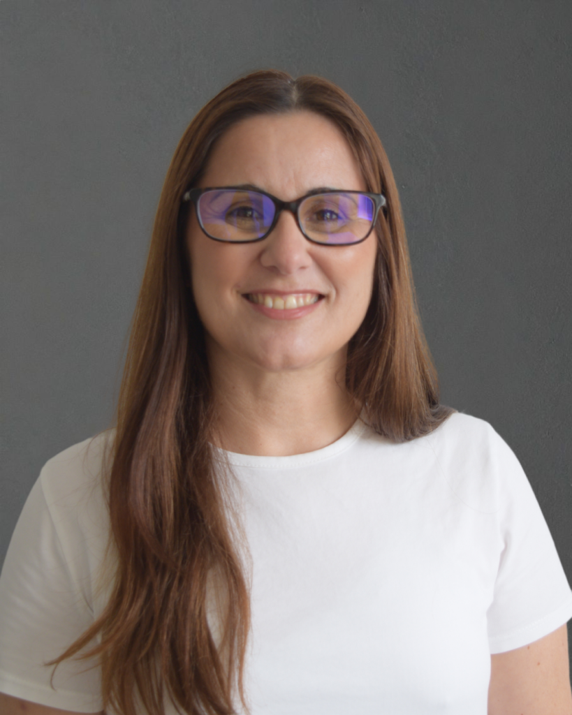 Photo of Dr. Alejandra Elena Plavan